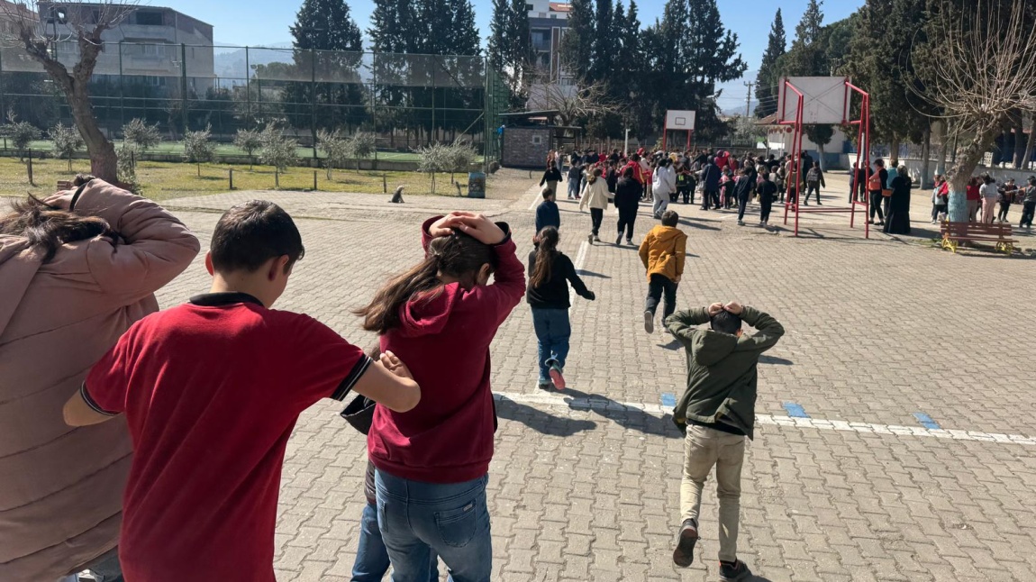 Okulumuzda Deprem Tatbikatı